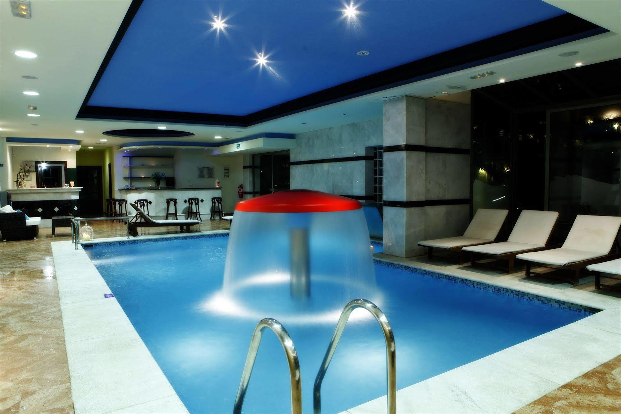 Metropol Sea Golden Bay Hotel Georgioupoli Eksteriør billede